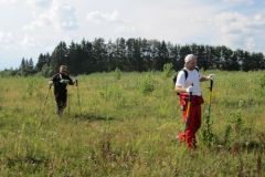 CIPS DCVG surveyors in Russian field